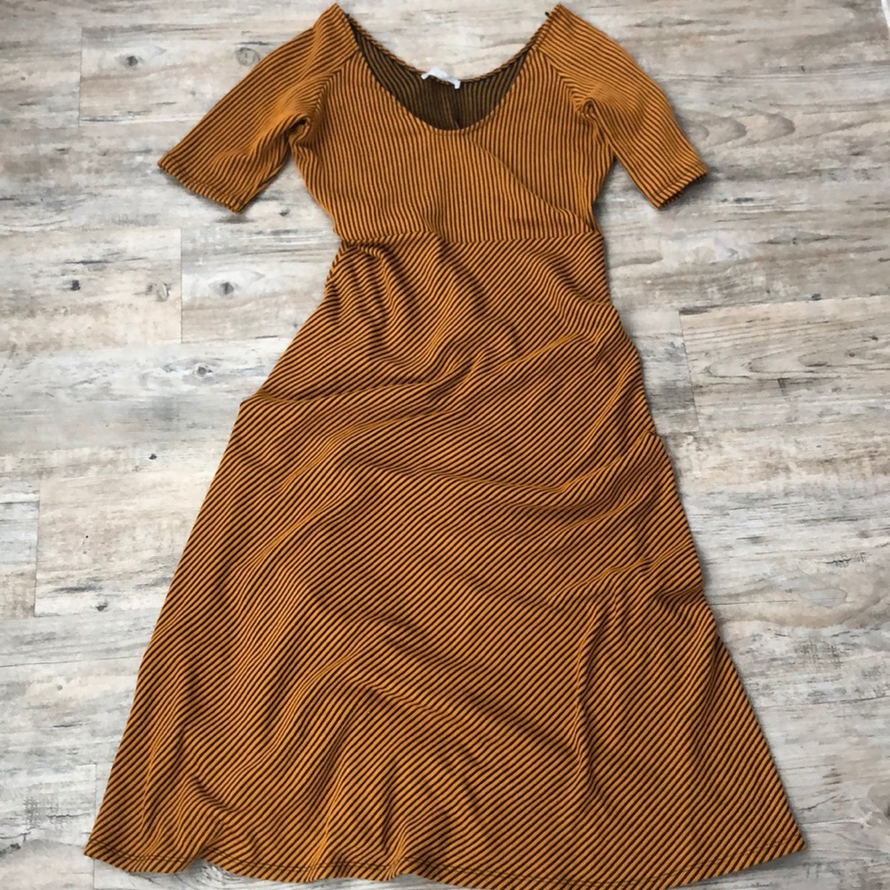 Zara 3/4 Sleeve Maxi Dress Gold M